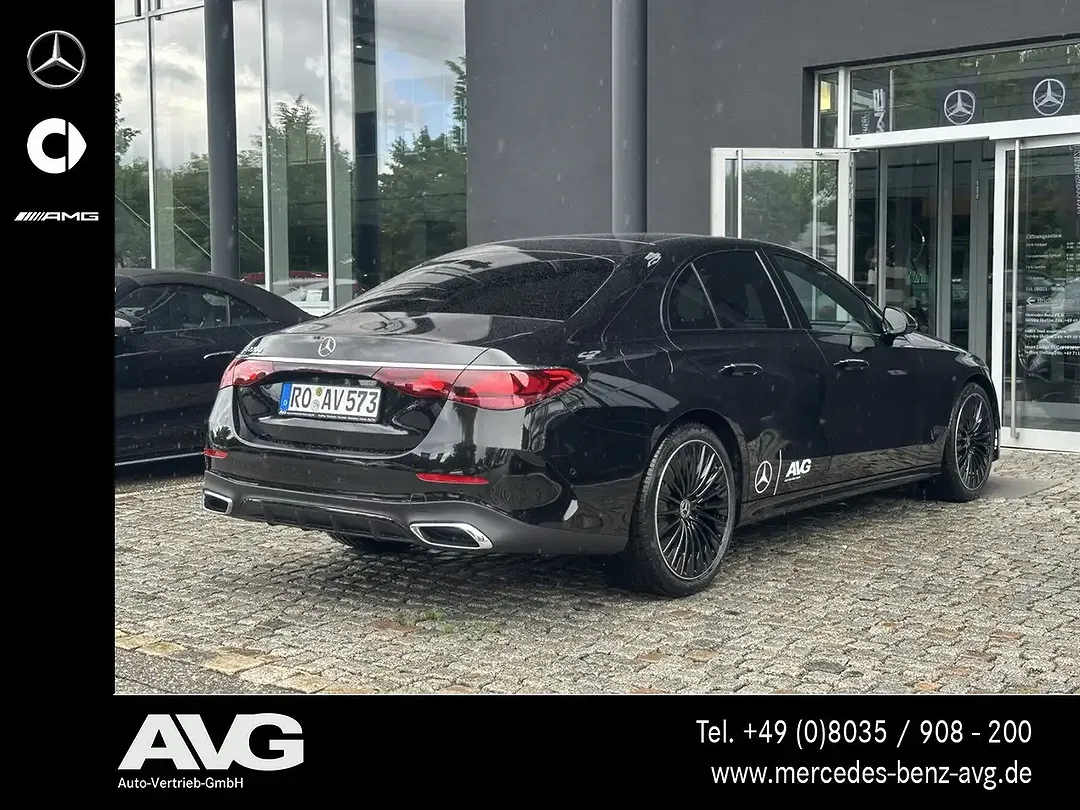 Mercedes-Benz E 220 - Thumbnail 4