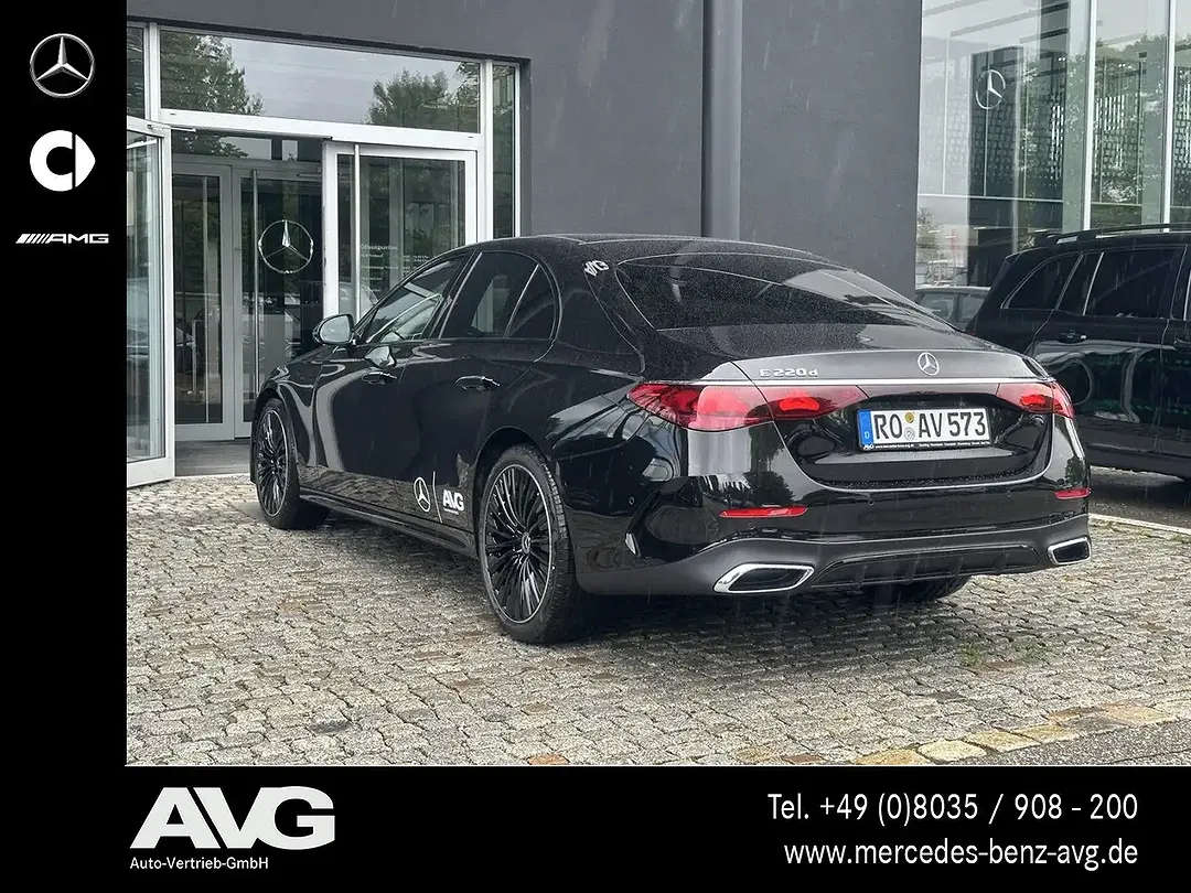 Mercedes-Benz E 220 - Thumbnail 6