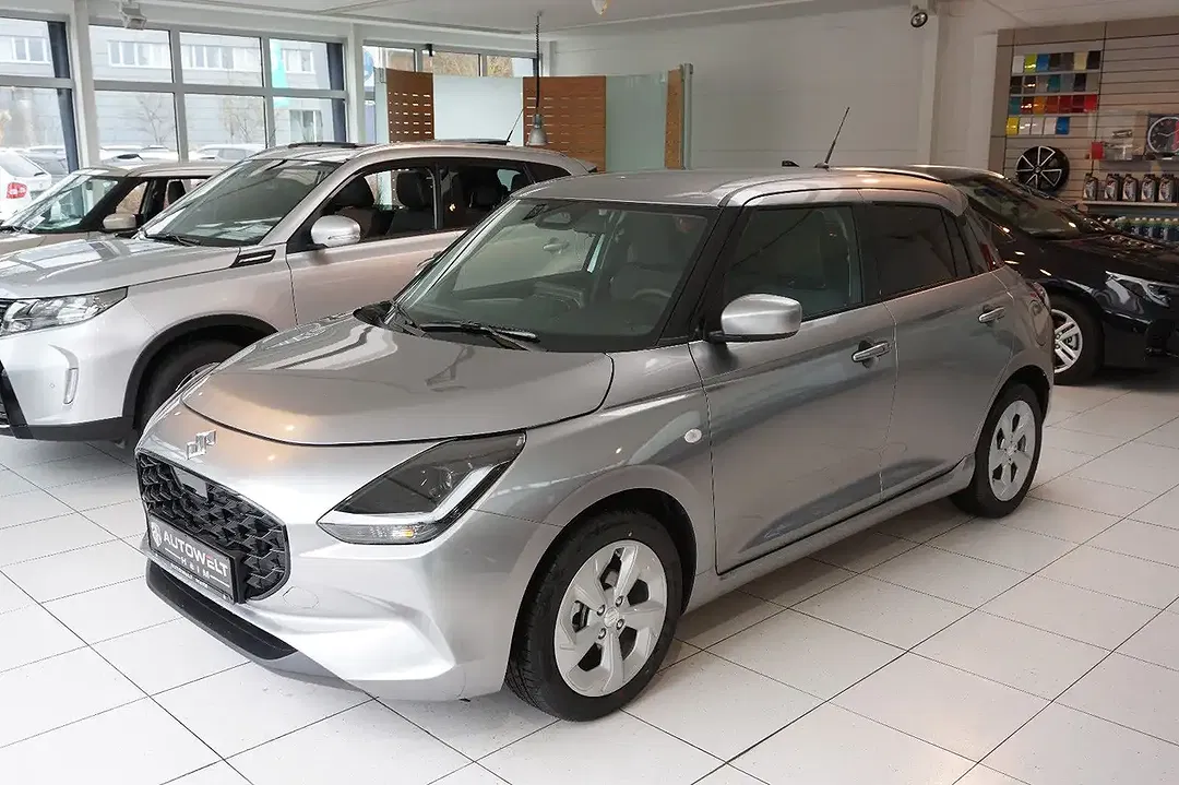 Suzuki Swift - Thumbnail 4