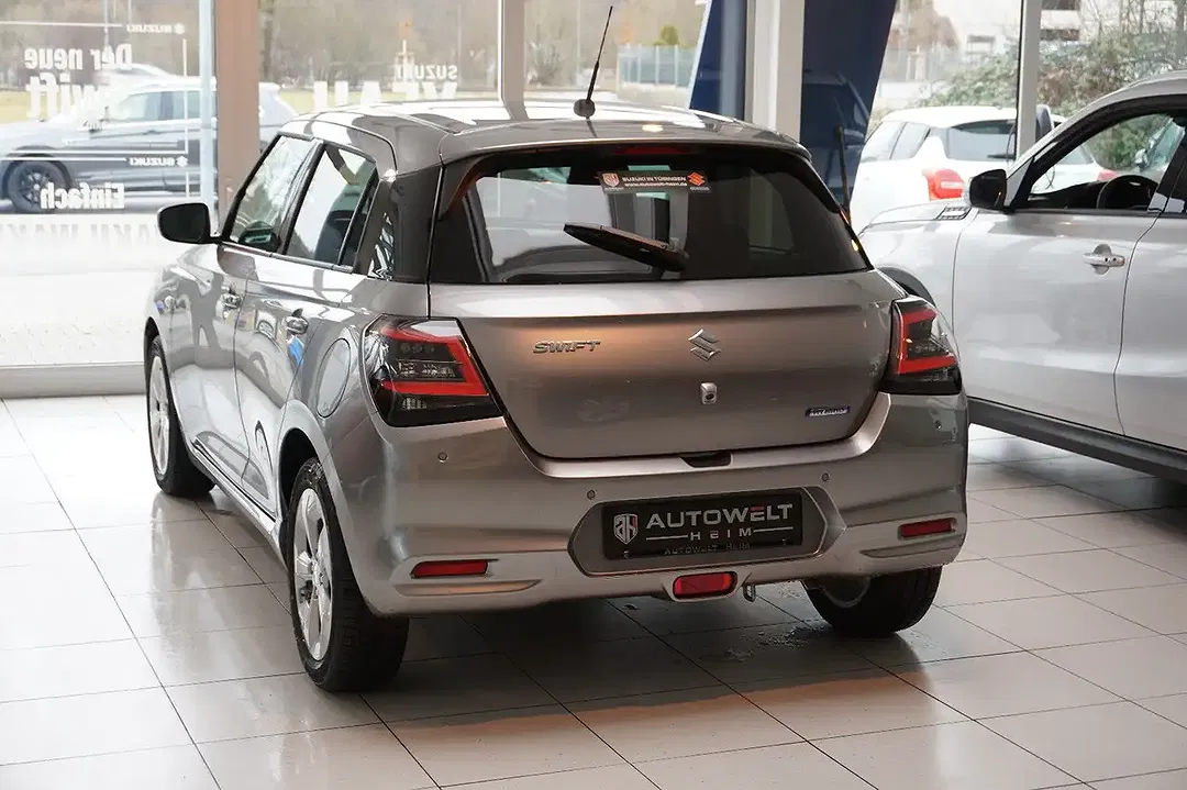 Suzuki Swift - Thumbnail 6