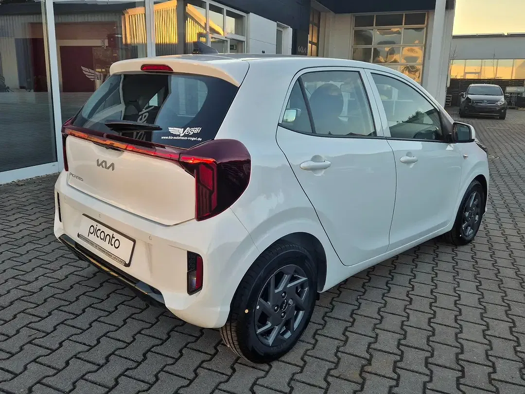 Kia Picanto - Thumbnail 6