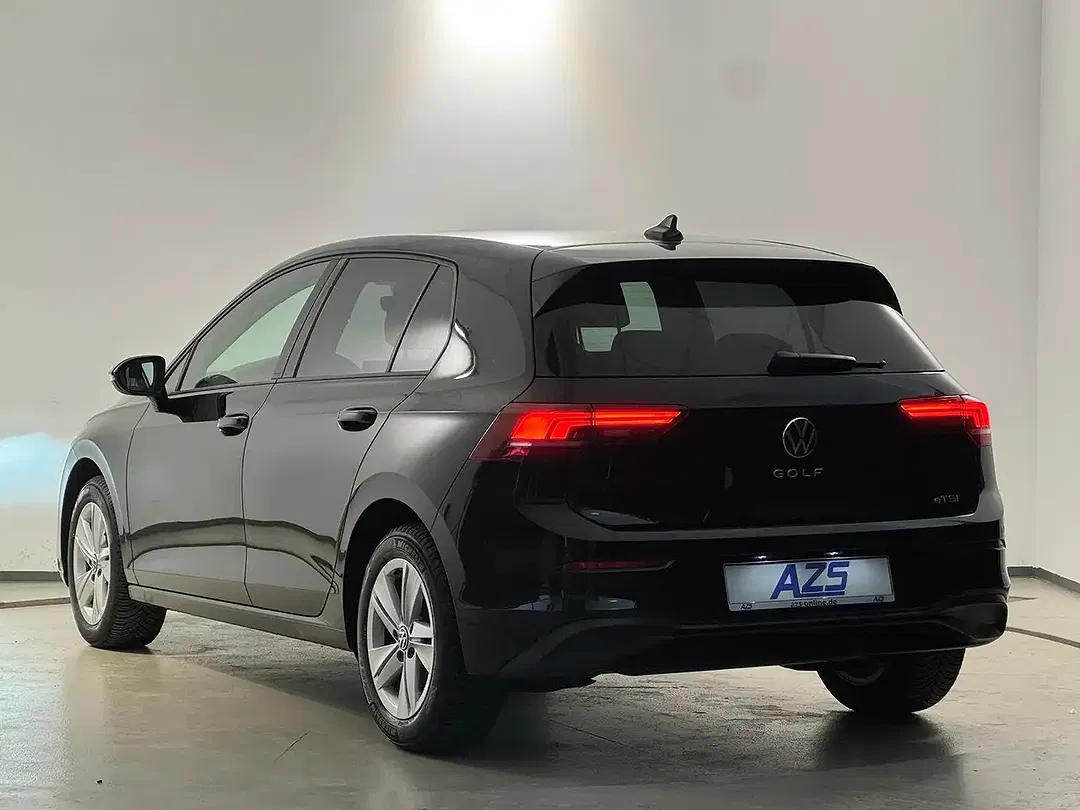 Volkswagen Golf - Thumbnail 5