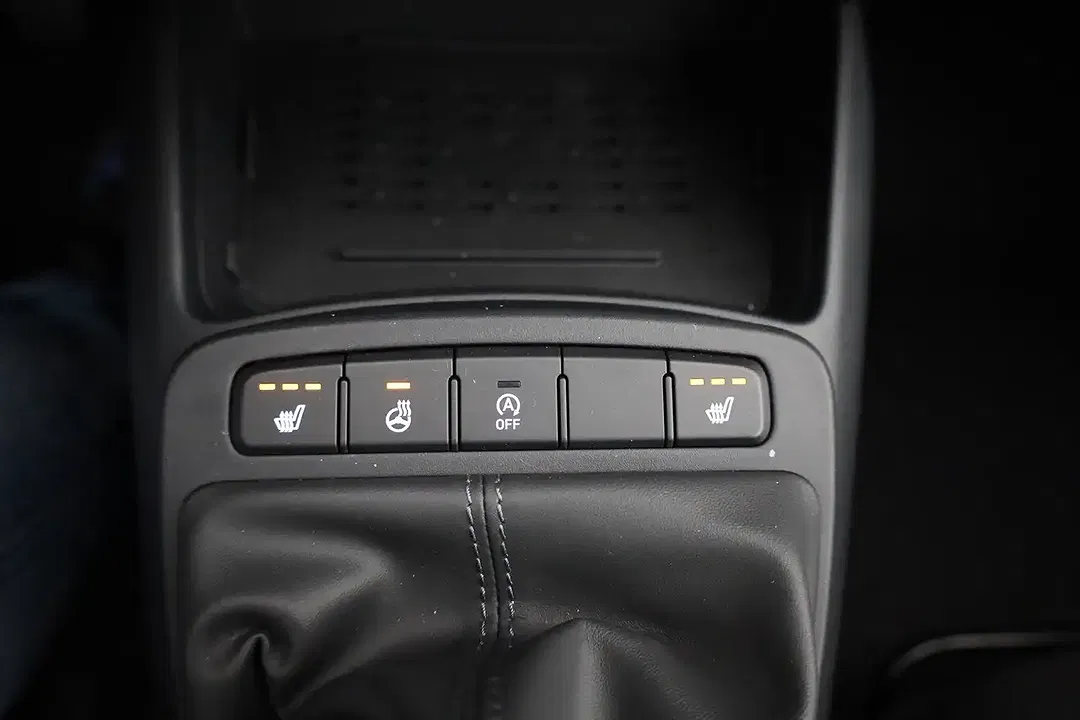 Hyundai i10 - Thumbnail 13