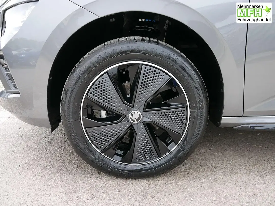 Skoda Kamiq - Thumbnail 3