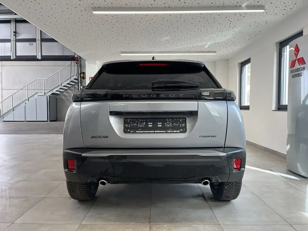 Peugeot 2008 - Thumbnail 3