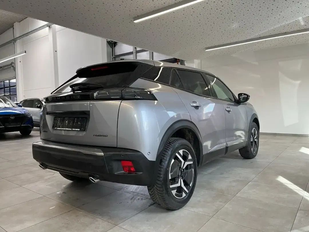 Peugeot 2008 - Thumbnail 4