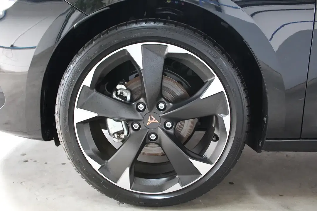 CUPRA Leon - Thumbnail 8