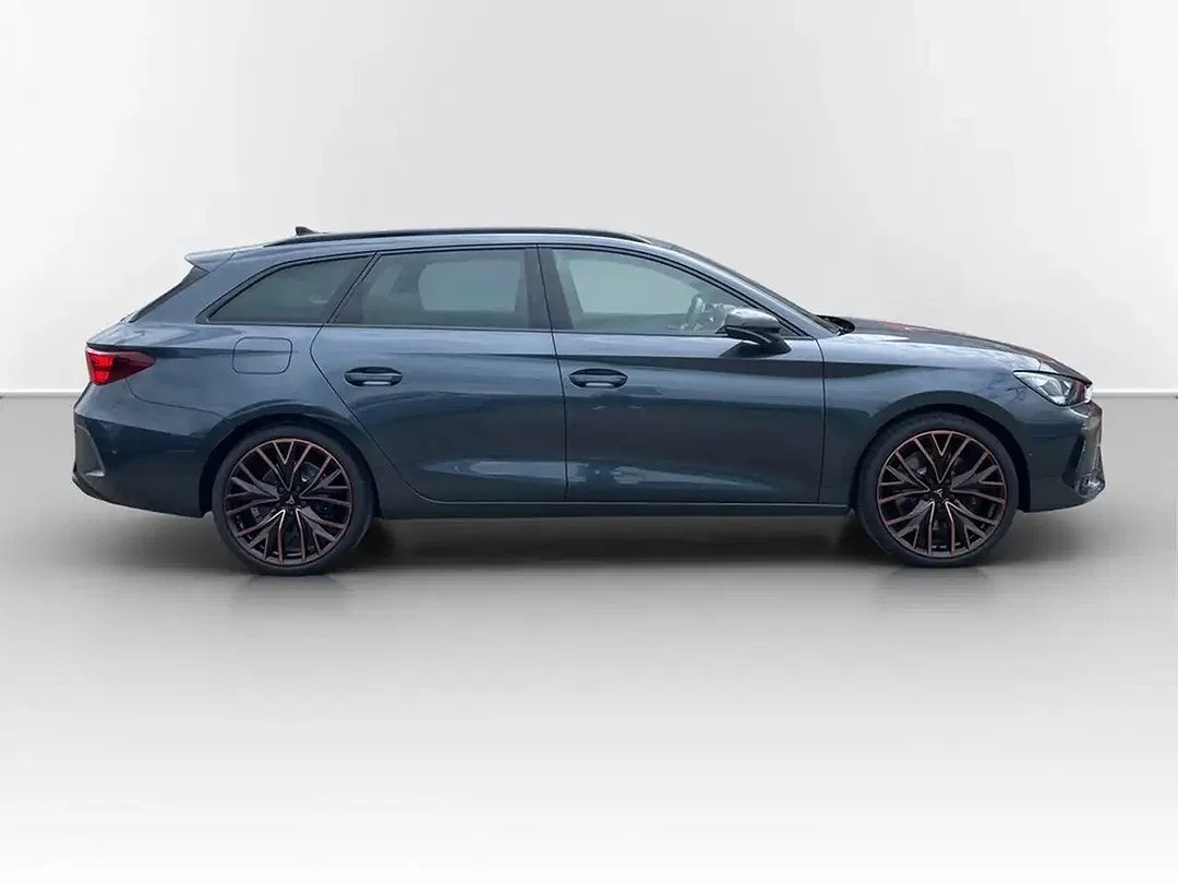 CUPRA Leon - Thumbnail 4