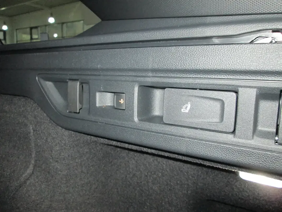 Skoda Superb - Thumbnail 12