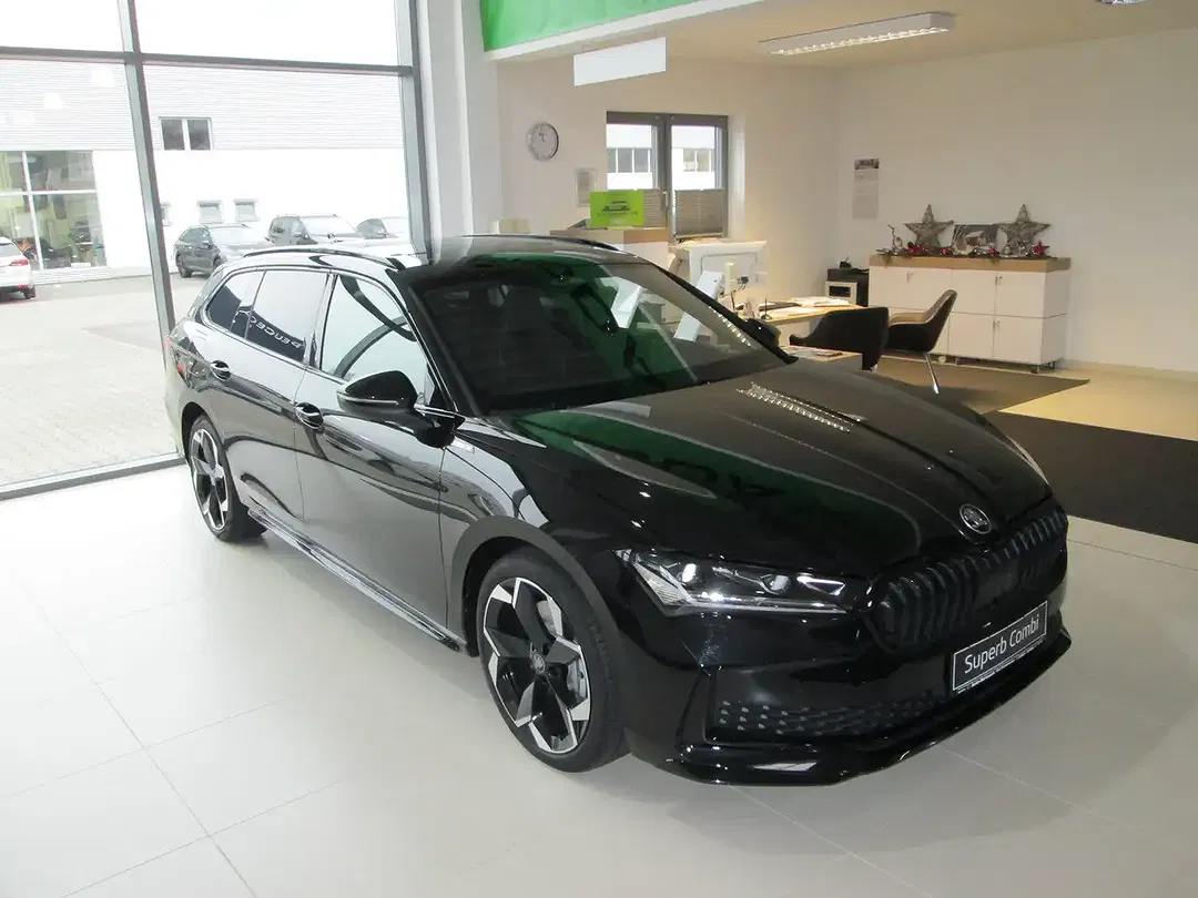 Skoda Superb - Thumbnail 3