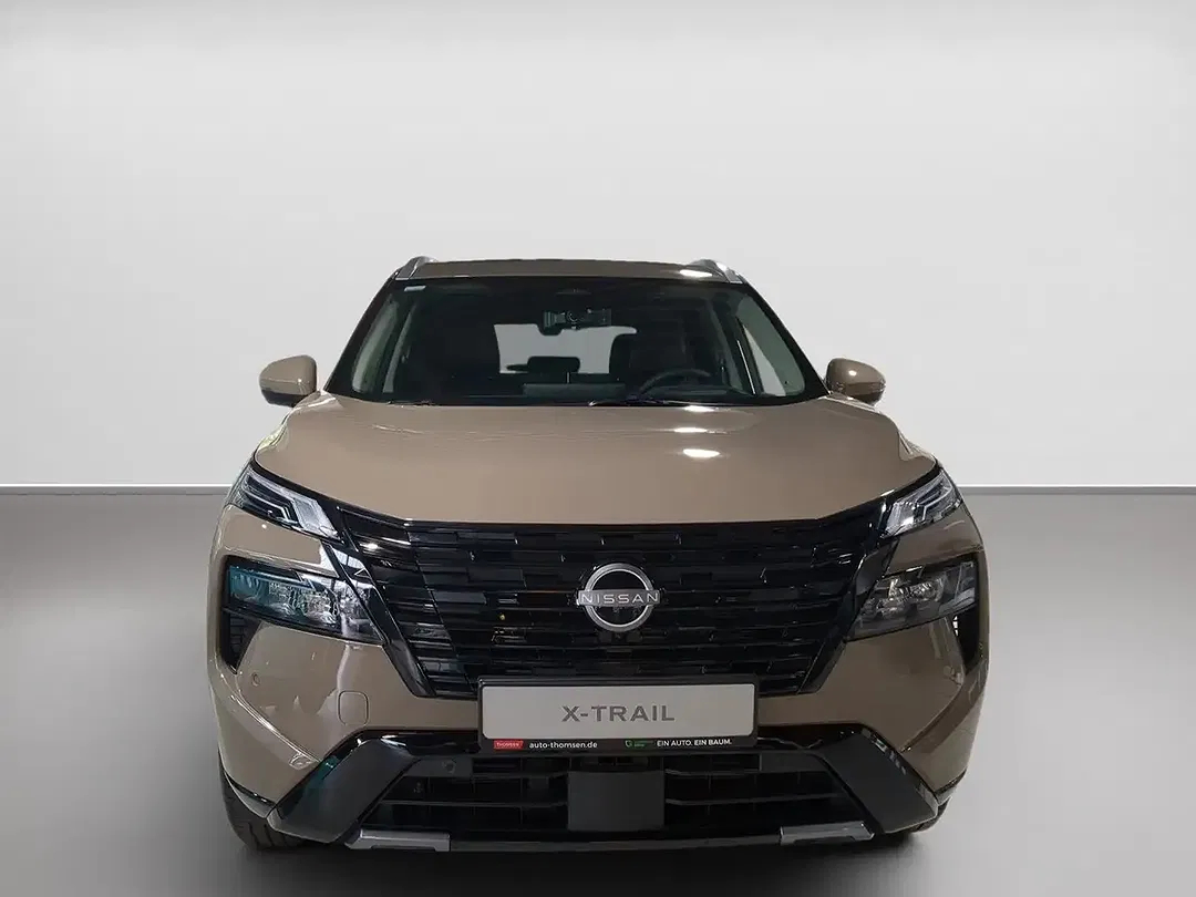 Nissan X-Trail - Thumbnail 2