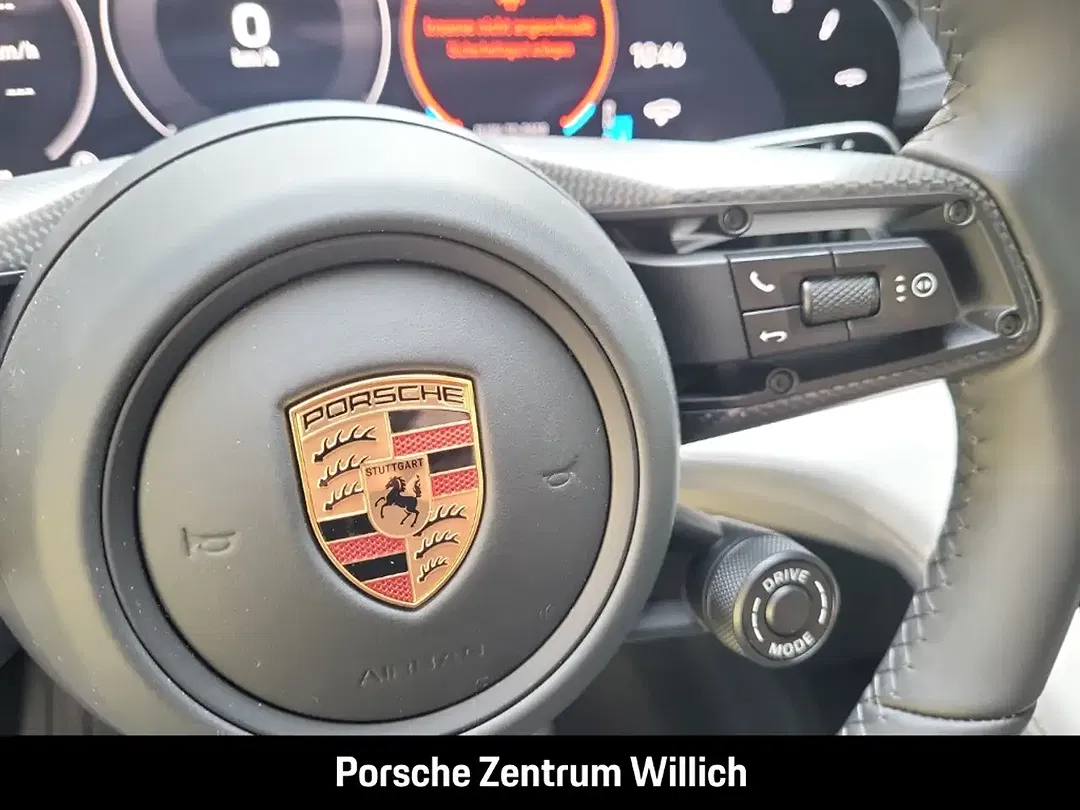 Porsche Taycan - Thumbnail 14