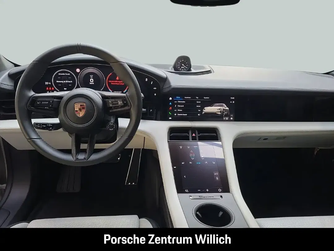 Porsche Taycan - Thumbnail 9