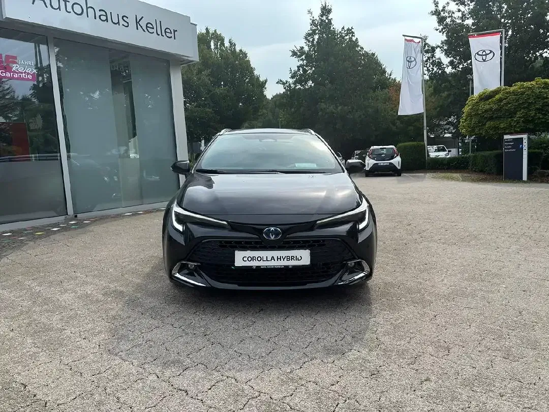 Toyota Corolla - Thumbnail 2