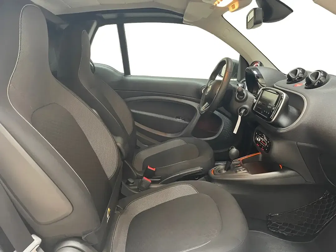 smart forTwo - Thumbnail 3