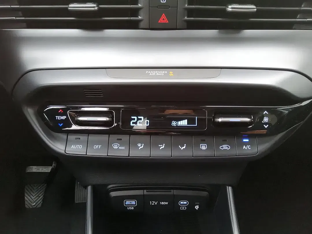 Hyundai i20 - Thumbnail 13