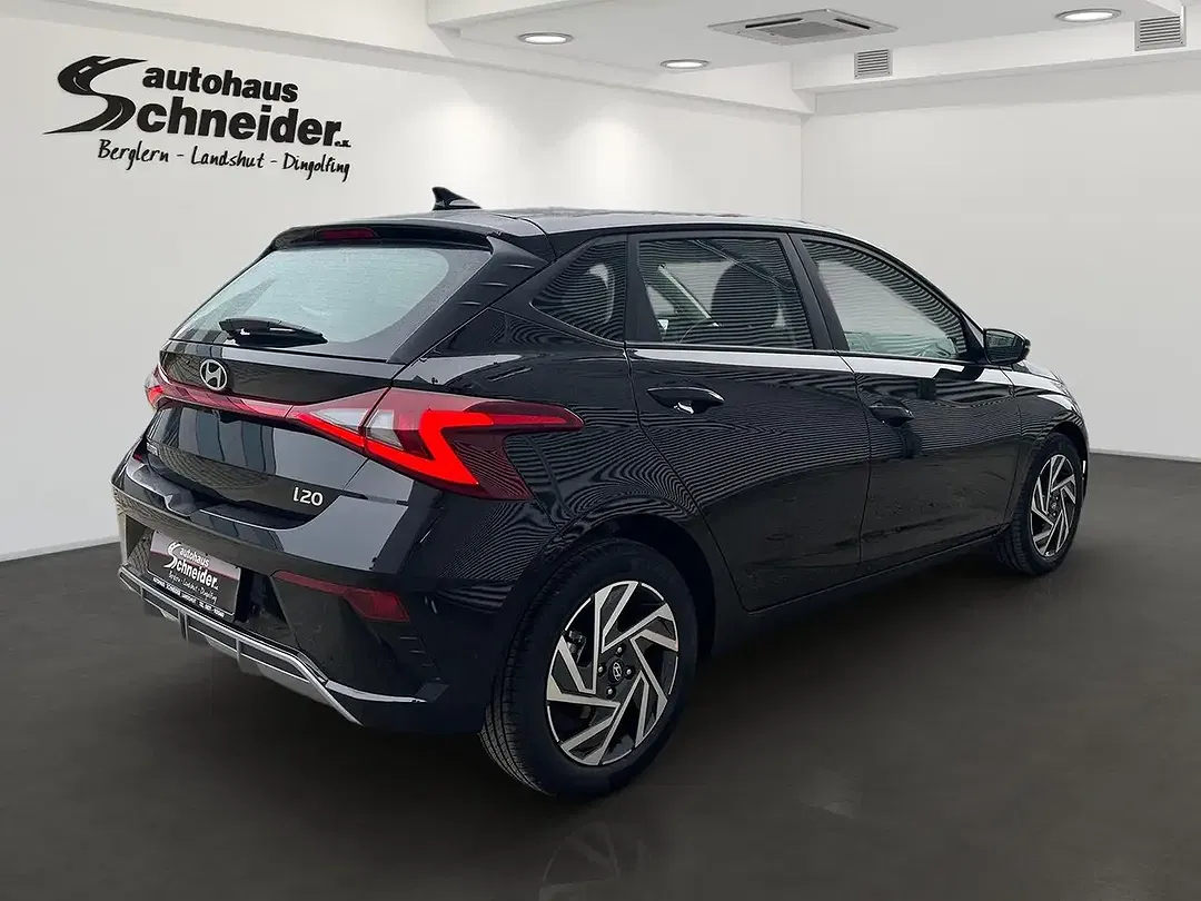 Hyundai i20 - Thumbnail 3