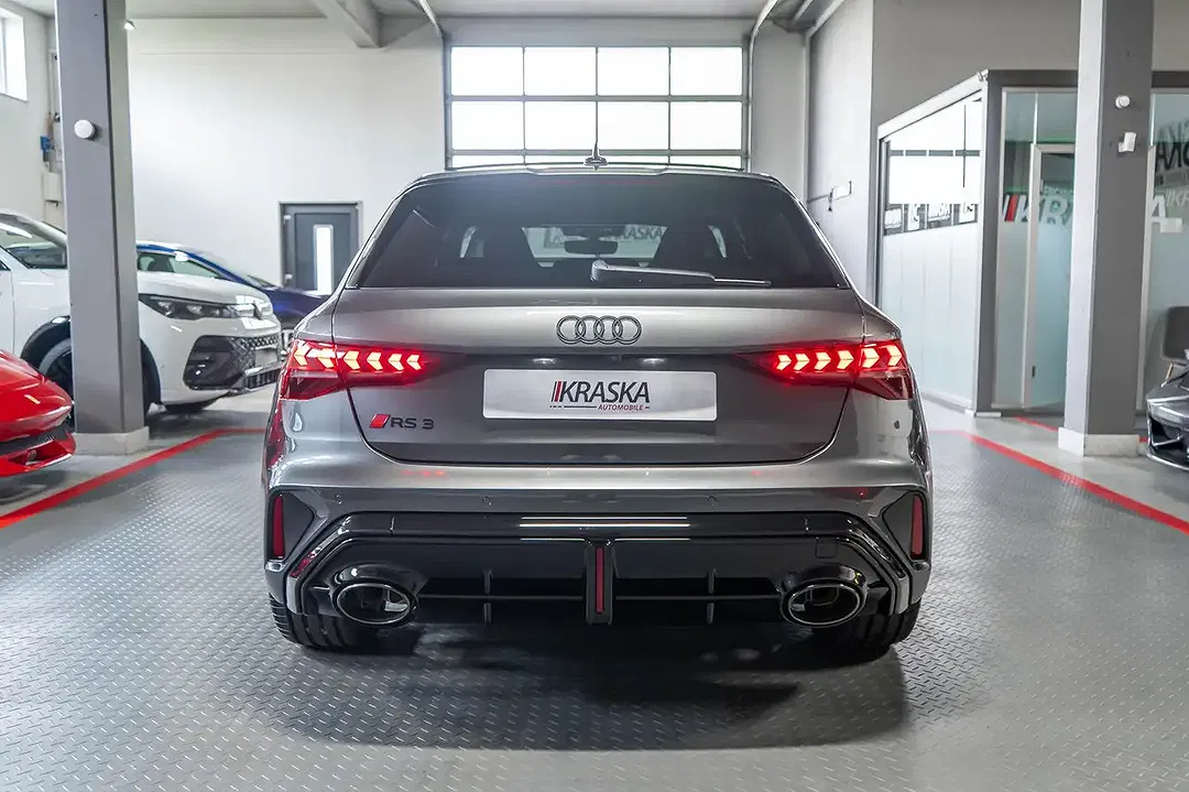 Audi RS3 - Thumbnail 10