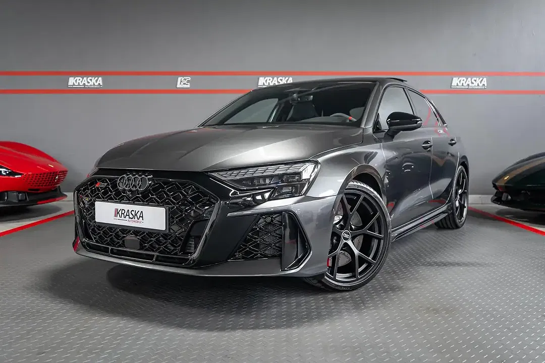 Audi RS3 - Thumbnail 2