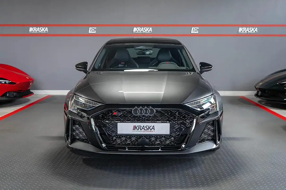 Audi RS3 - Thumbnail 5