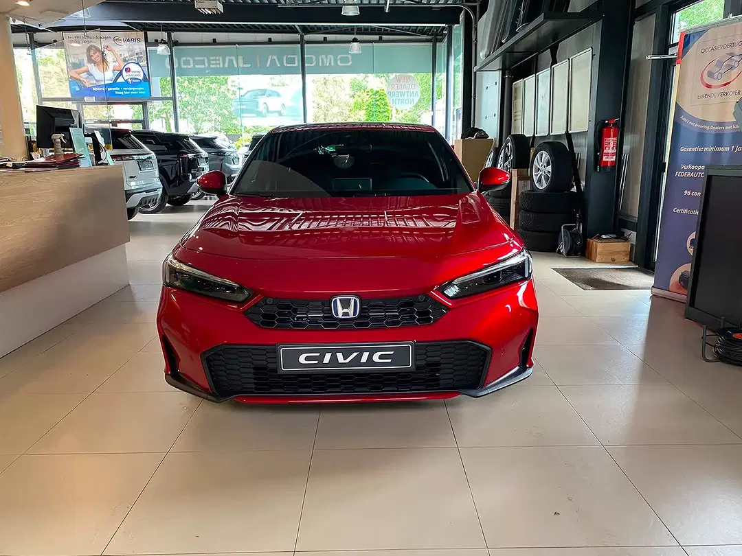 Honda Civic - Thumbnail 2