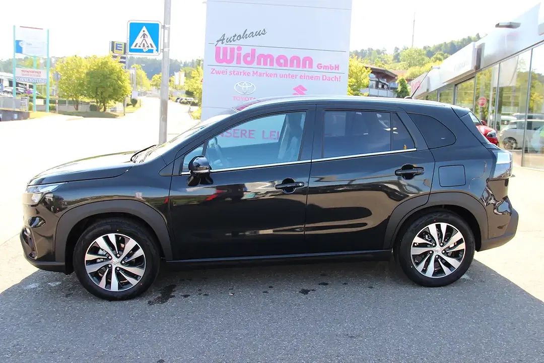 Suzuki S-Cross - Thumbnail 3