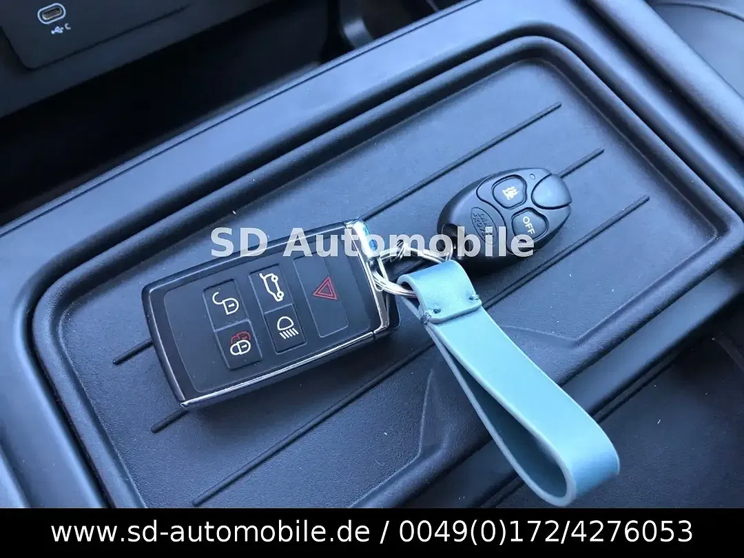 Land Rover Defender - Thumbnail 19