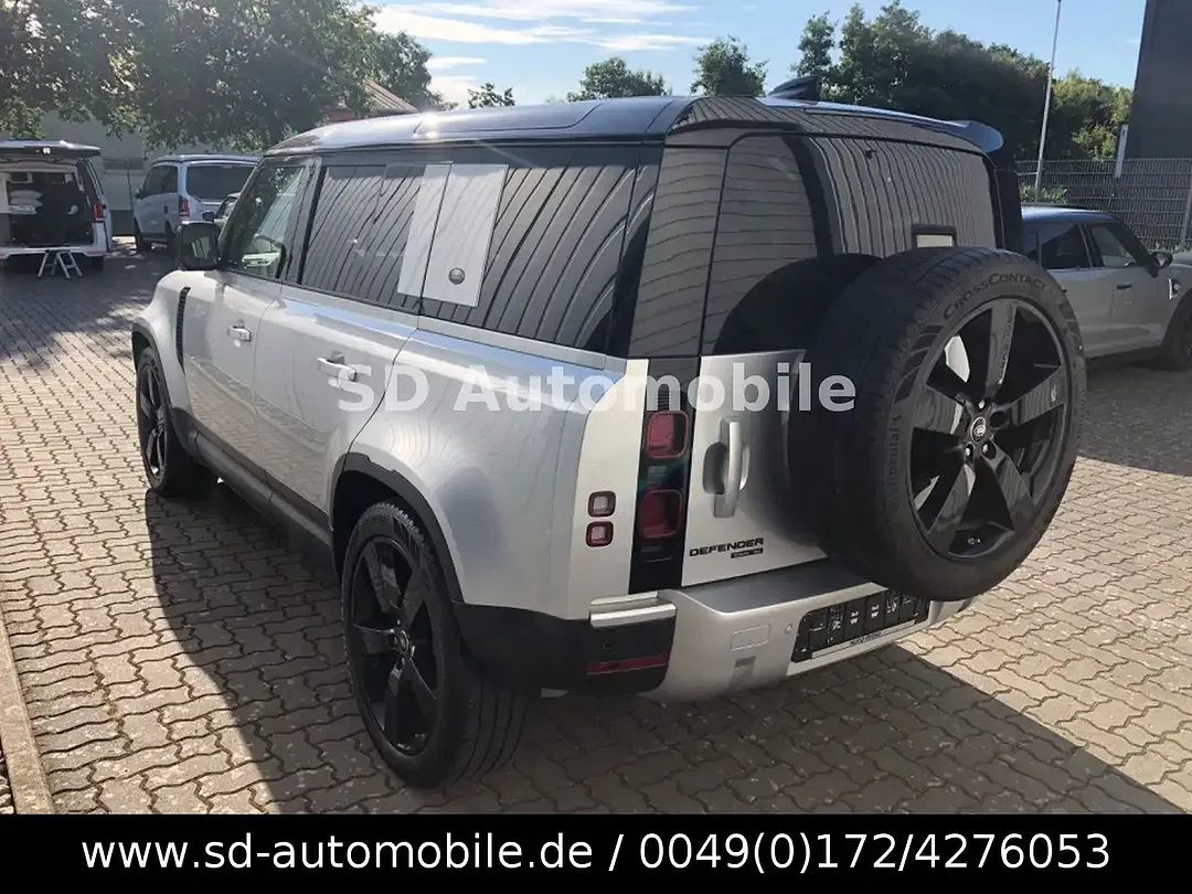 Land Rover Defender - Thumbnail 6
