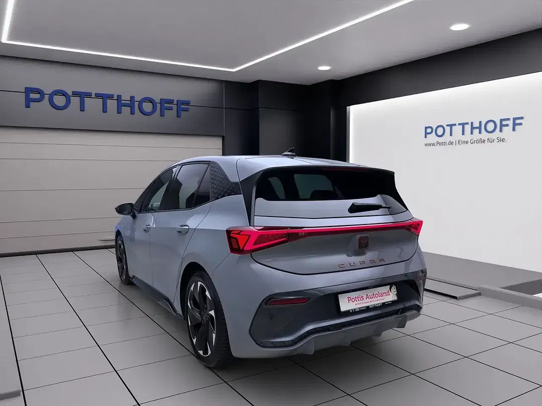 CUPRA Born - Thumbnail 3