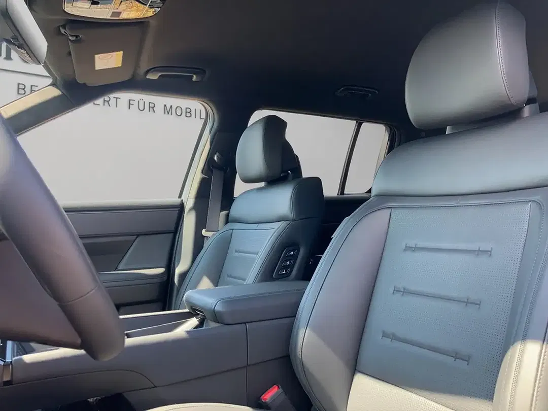 Hyundai SANTA FE - Thumbnail 11