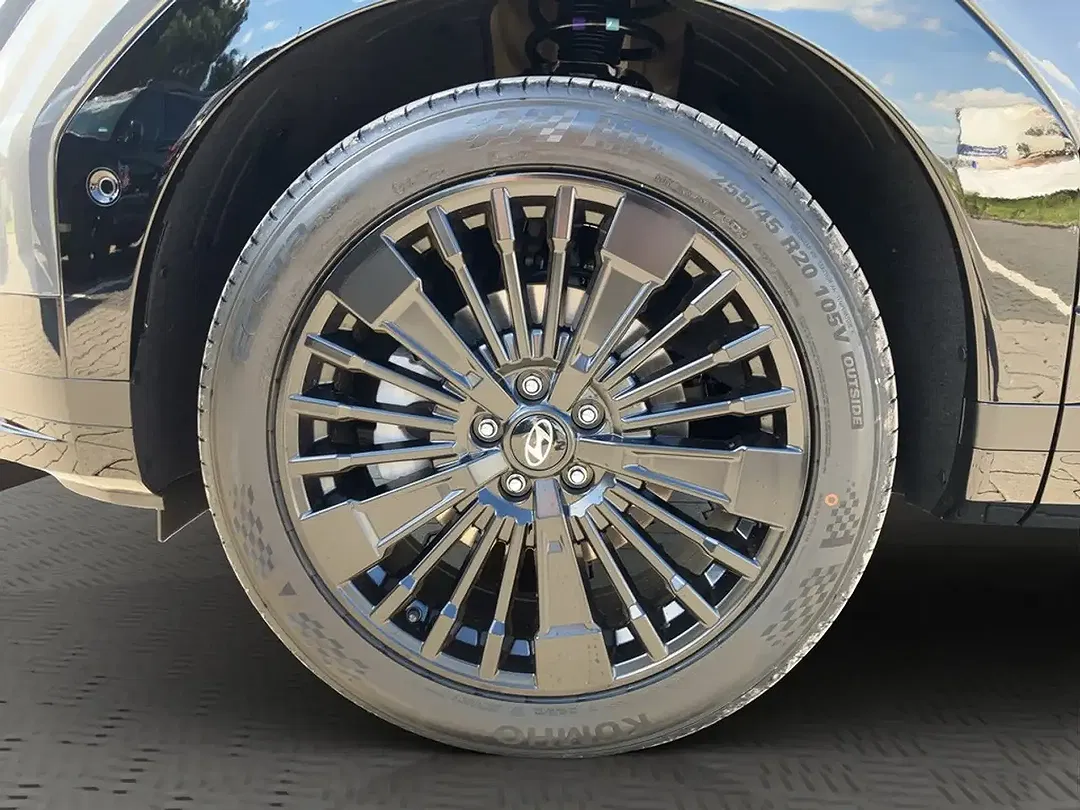 Hyundai SANTA FE - Thumbnail 3