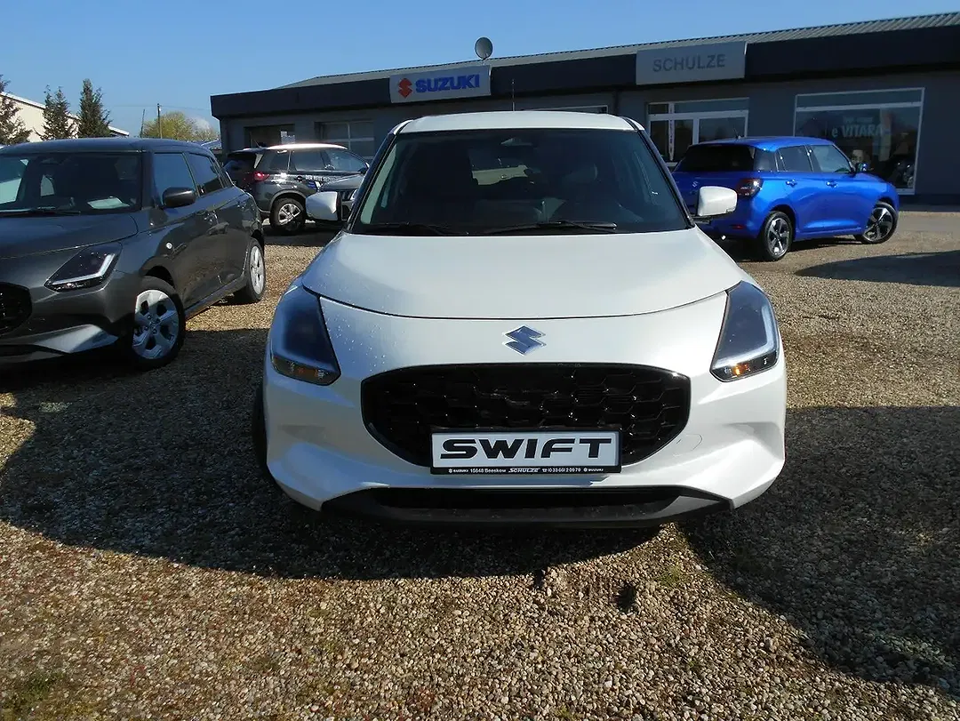 Suzuki Swift - Thumbnail 2