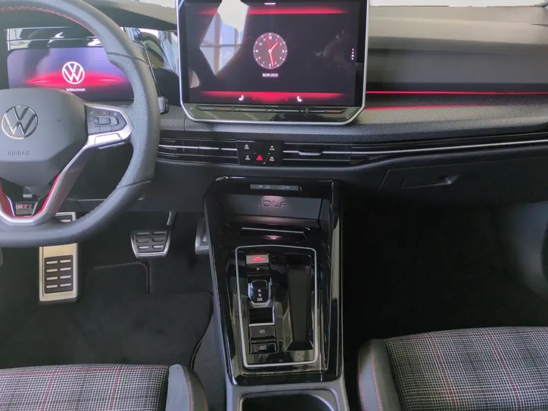 Volkswagen Golf GTI - Thumbnail 13