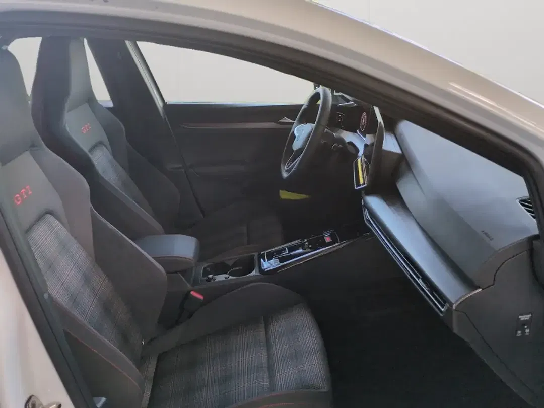Volkswagen Golf GTI - Thumbnail 15