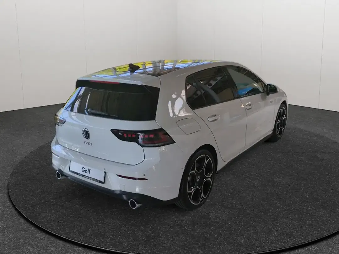 Volkswagen Golf GTI - Thumbnail 6