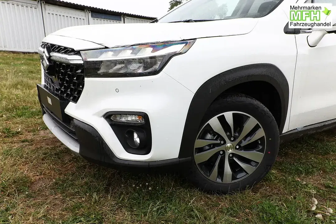 Suzuki S-Cross - Thumbnail 4