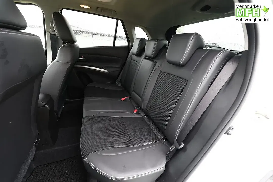 Suzuki S-Cross - Thumbnail 9