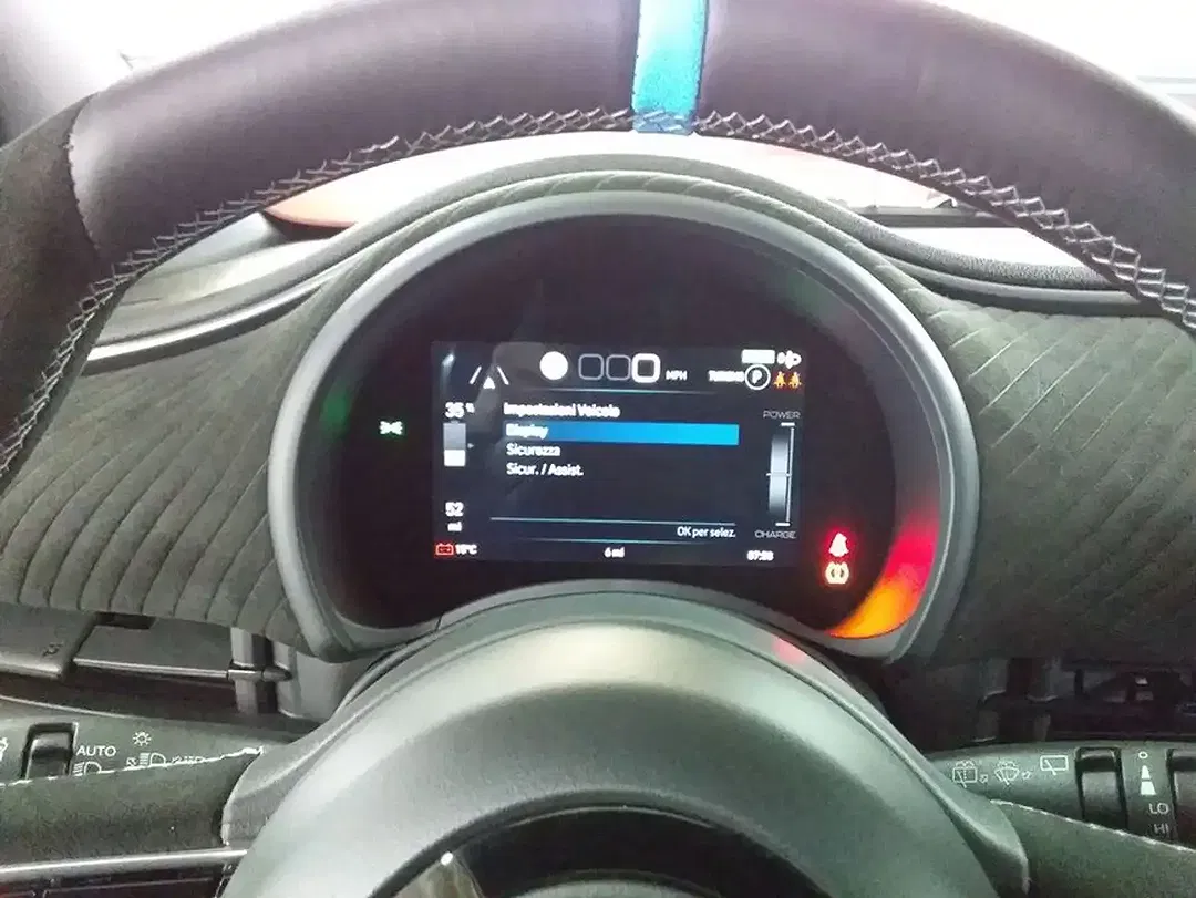 Abarth 500e - Thumbnail 10