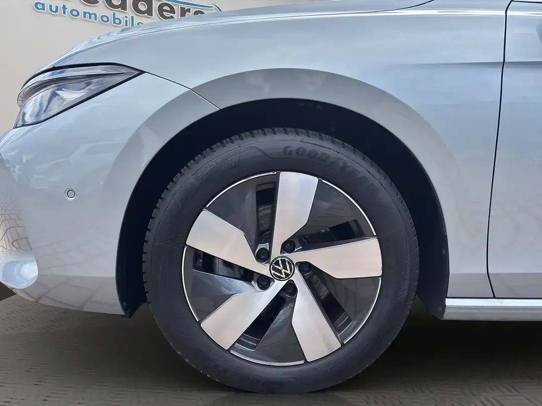Volkswagen Passat Variant - Thumbnail 5