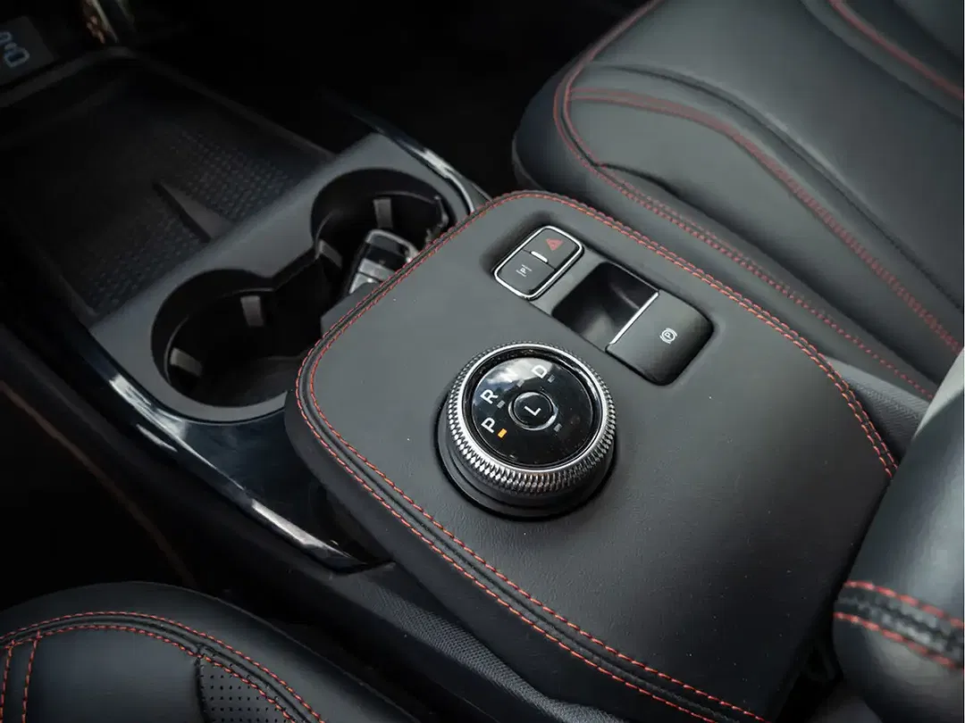 Ford Mustang - Thumbnail 14
