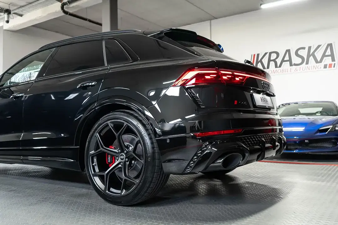 Audi RS Q8 - Thumbnail 11