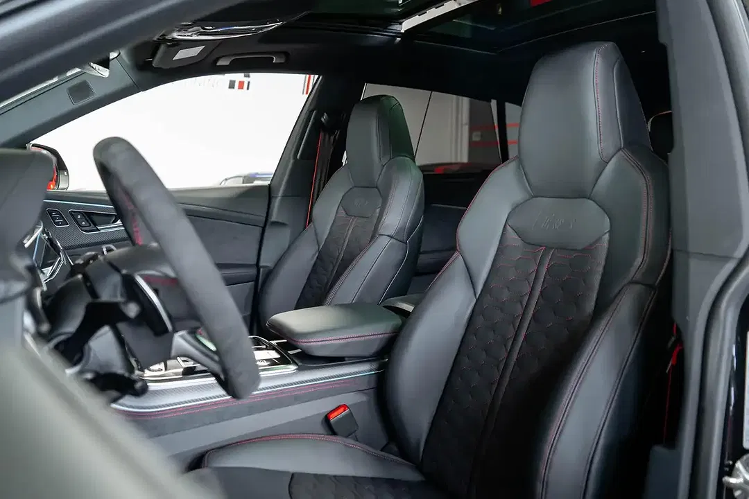Audi RS Q8 - Thumbnail 16