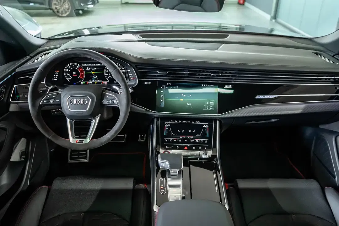 Audi RS Q8 - Thumbnail 26