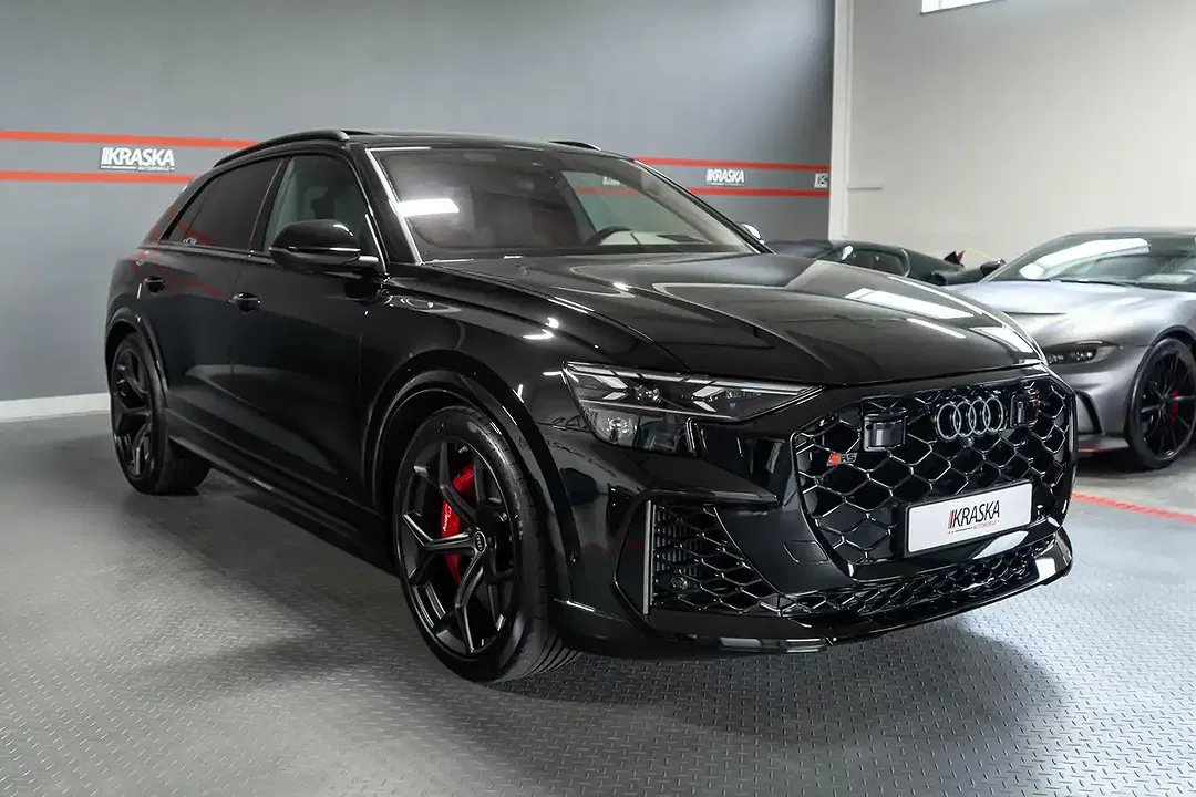 Audi RS Q8 - Thumbnail 6
