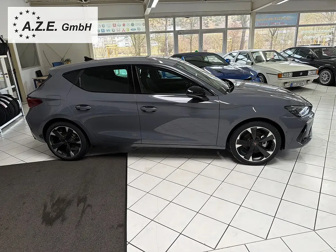 CUPRA Leon - Thumbnail 4