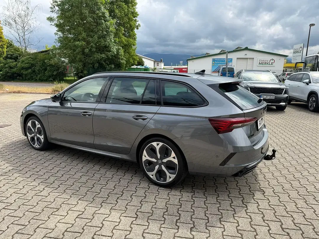 Skoda Octavia - Thumbnail 4