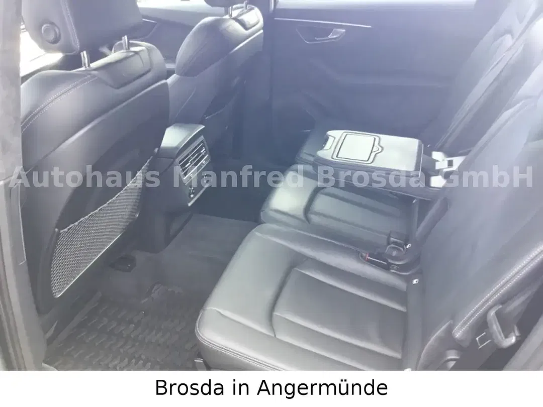 Audi SQ7 - Thumbnail 11