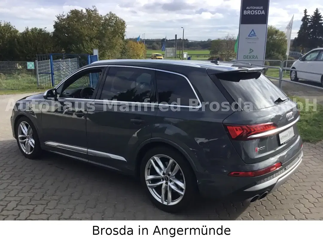 Audi SQ7 - Thumbnail 3