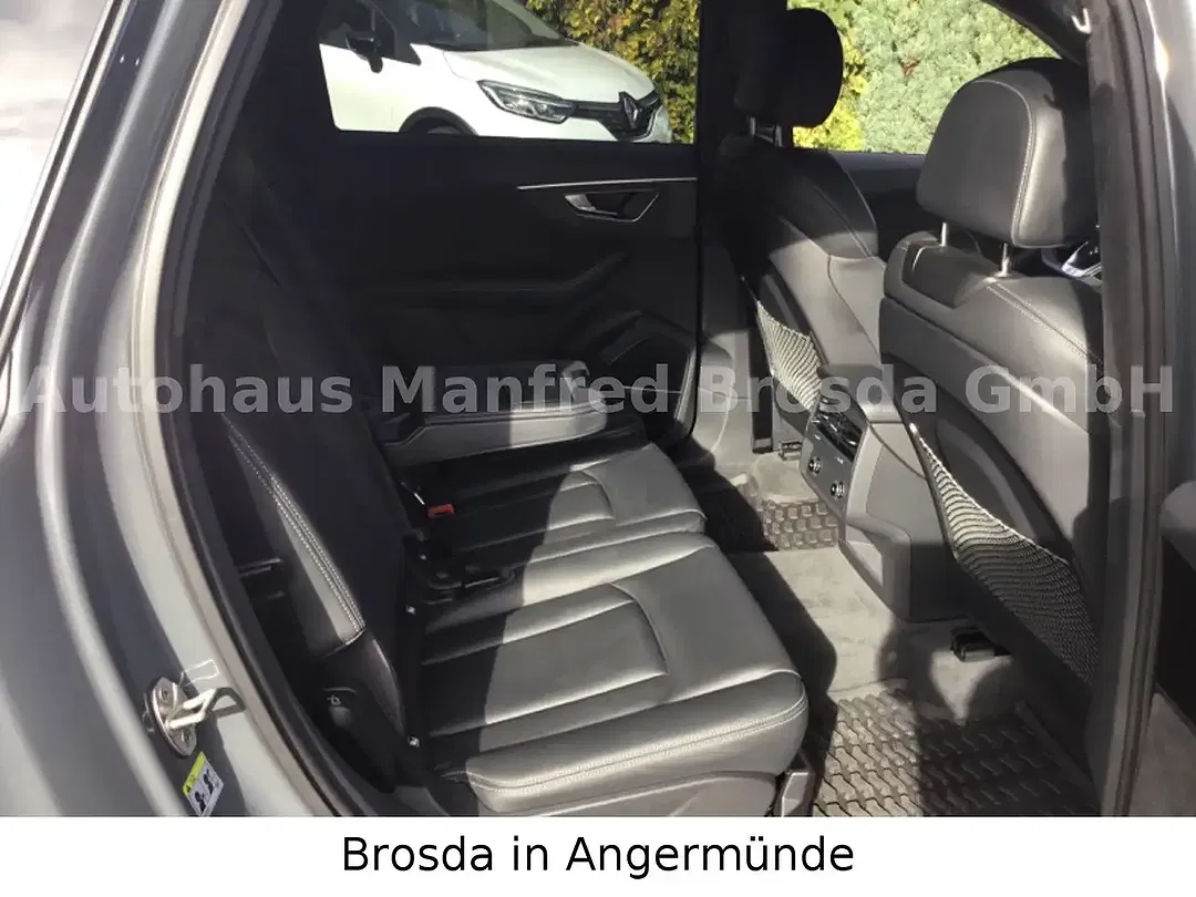 Audi SQ7 - Thumbnail 7