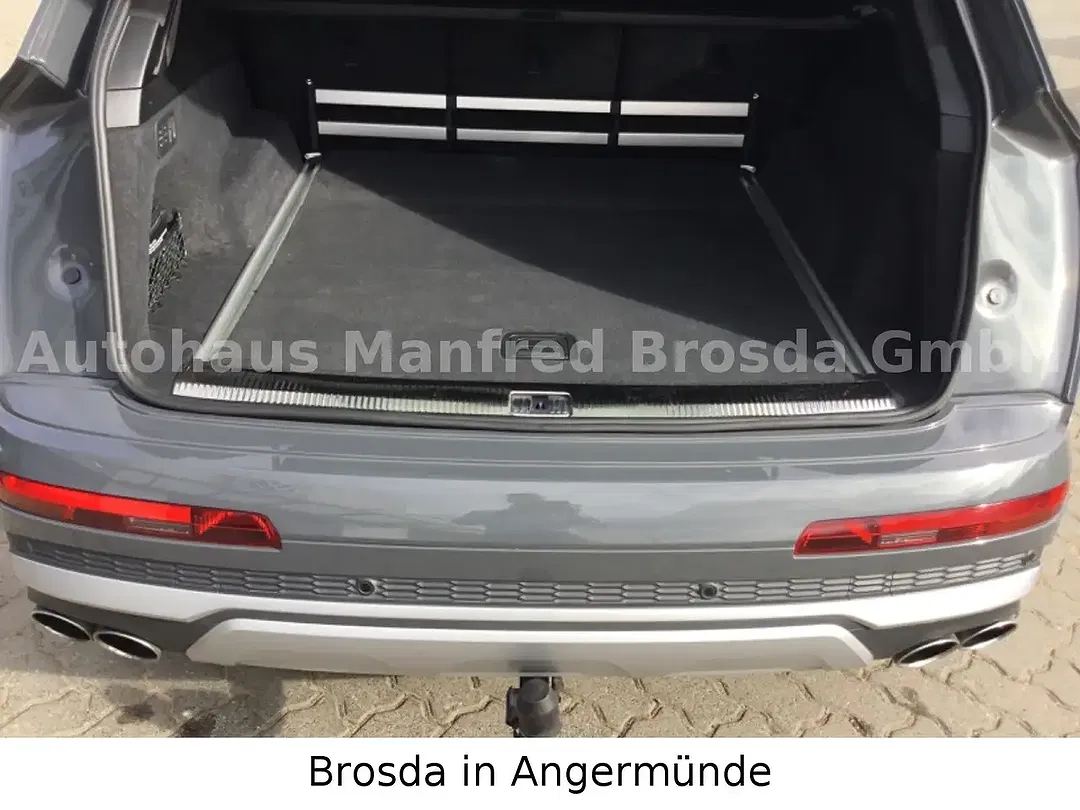 Audi SQ7 - Thumbnail 8